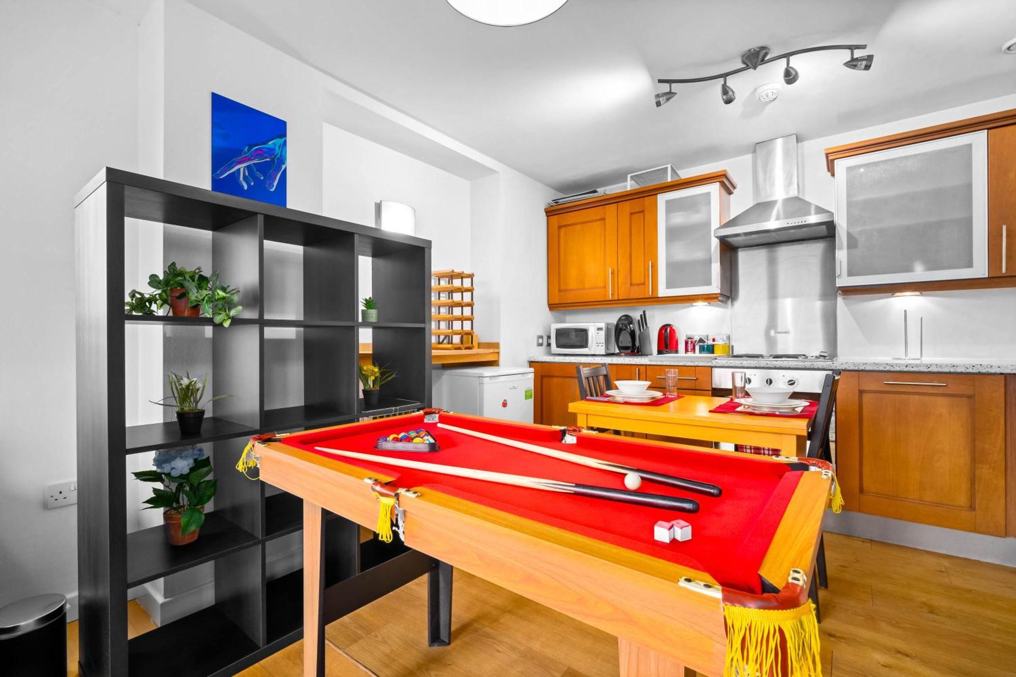 Central Flat Pool Table Balcony Sheffield Eksteriør bilde